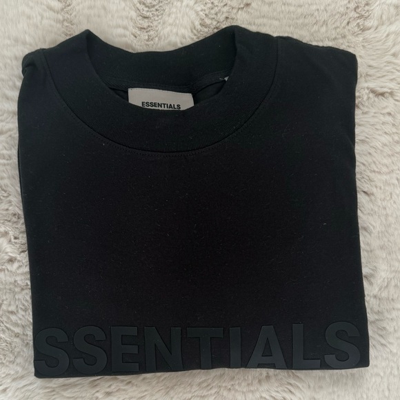 Fear of God Essentials - Picture 2 of 5
